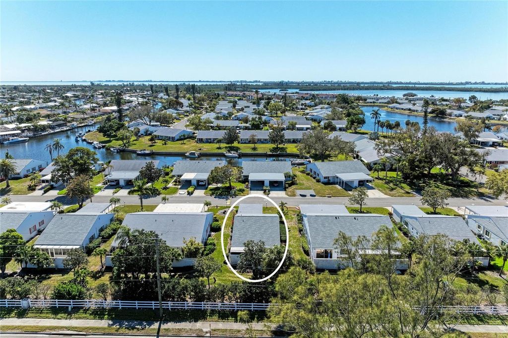 Photo of 9417 Kingston Drive #9417, Bradenton, FL 34210 (MLS # A4682266)