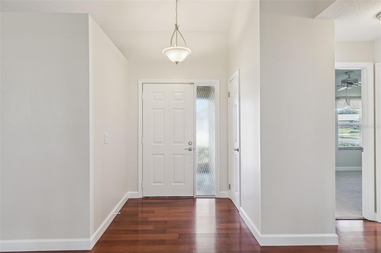 4818 BREEZY PALMS COURT