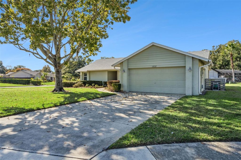 Photo of 4818 Breezy Palms Court, Windermere, FL 34786 (MLS # O6360779)