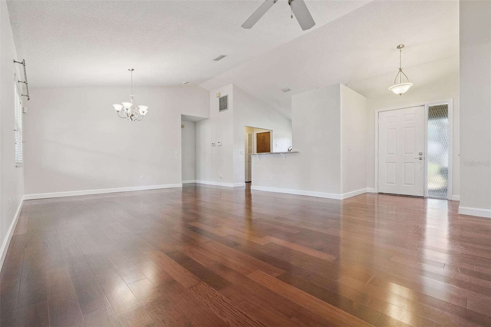 SILVER WOODS PH 03 - Residential