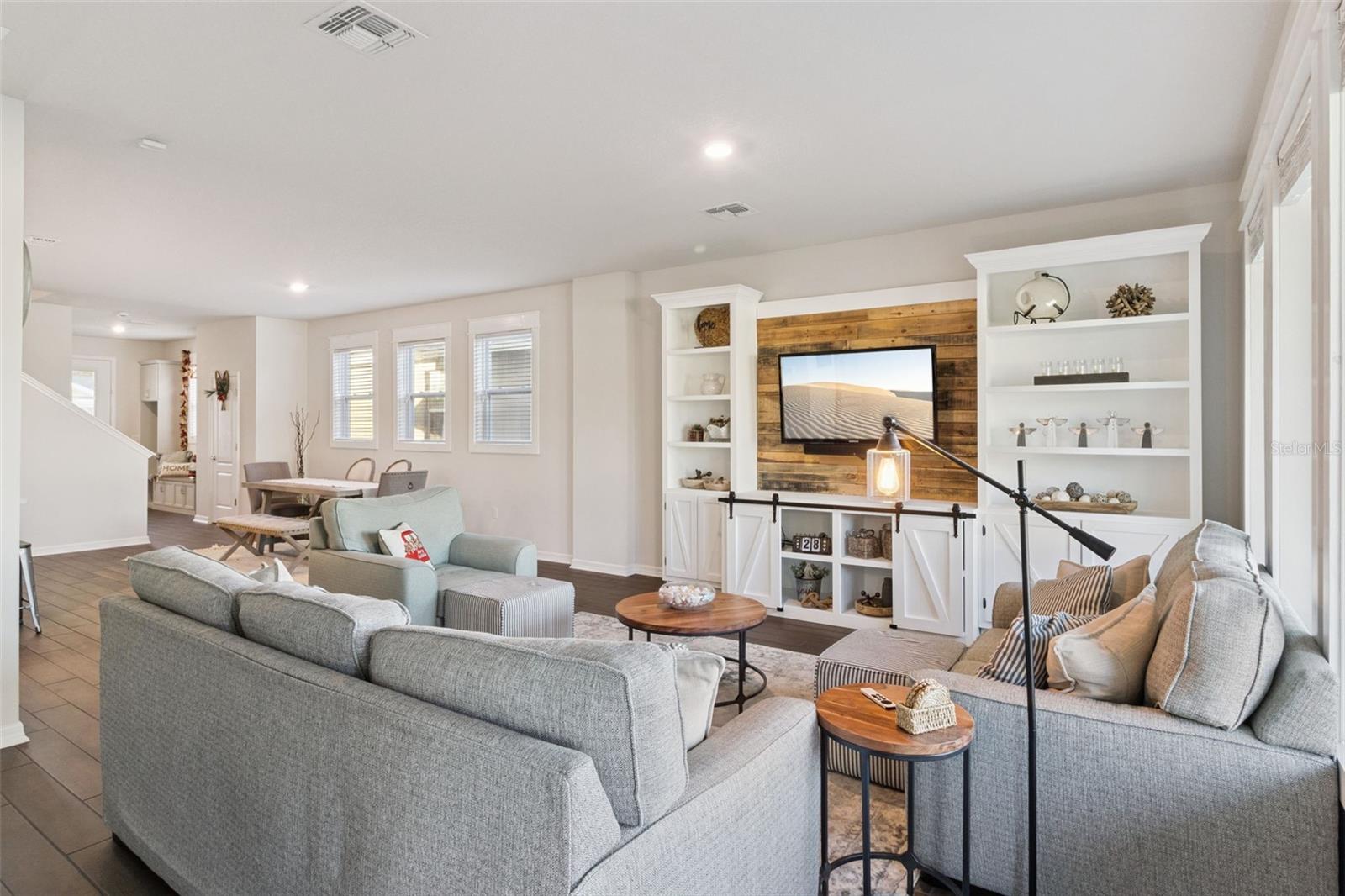 SERENOA VILLAGE - Residential