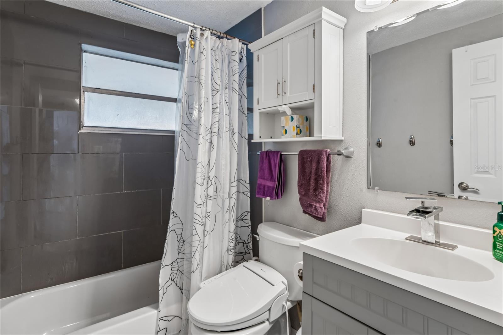 REGENCY PARK - Residential