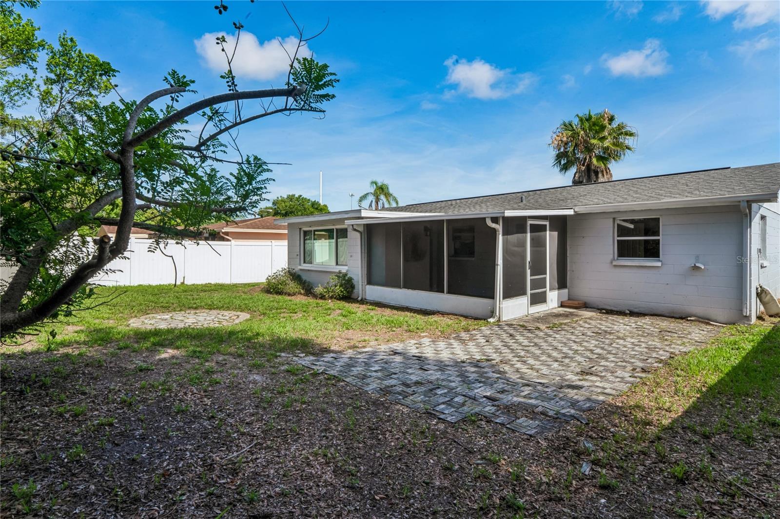 REGENCY PARK - Residential