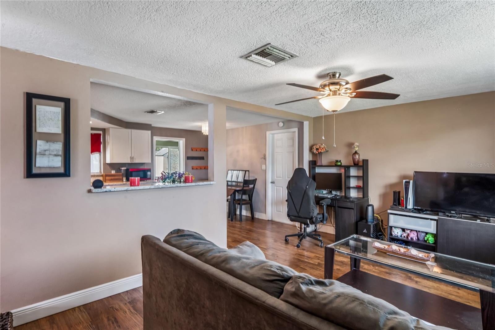 REGENCY PARK - Residential