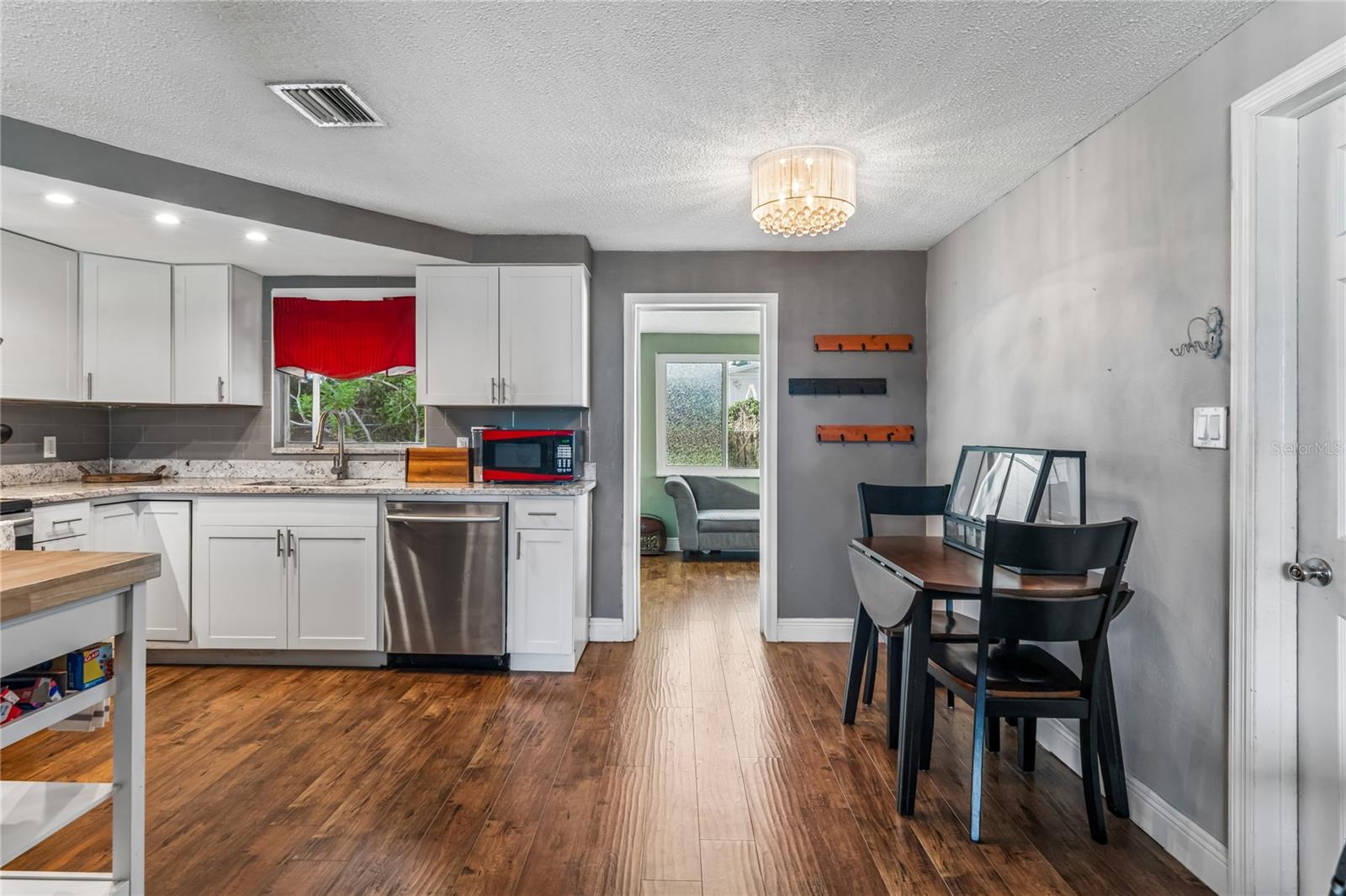 REGENCY PARK - Residential