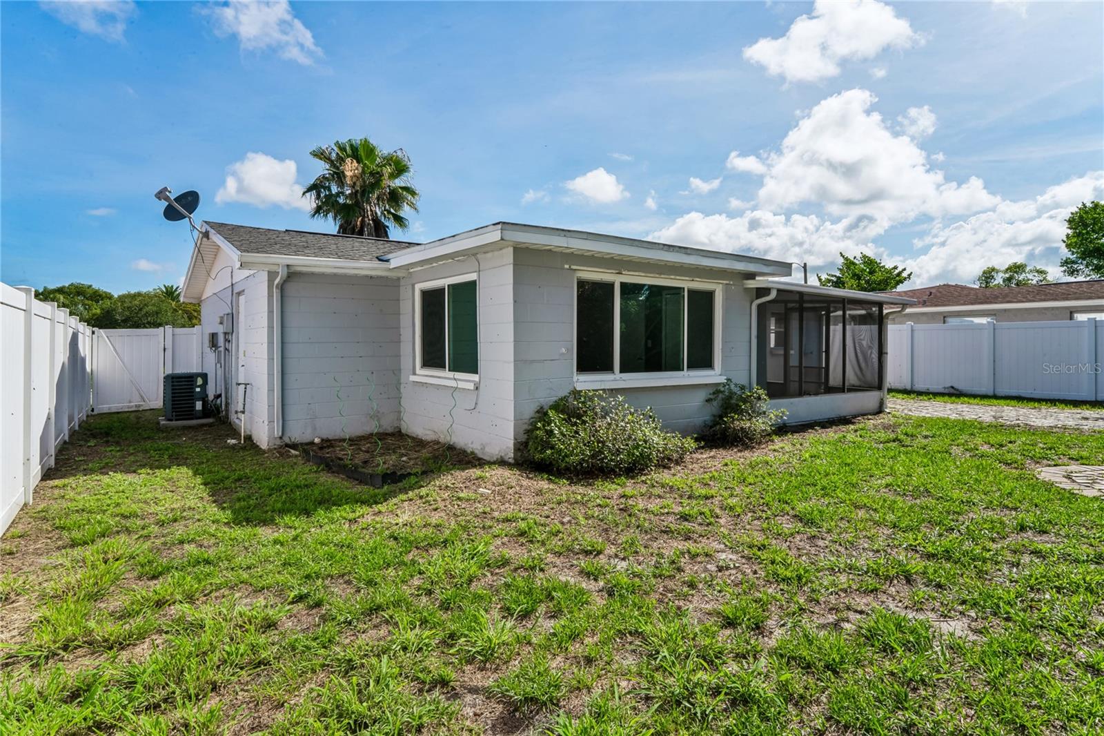 REGENCY PARK - Residential