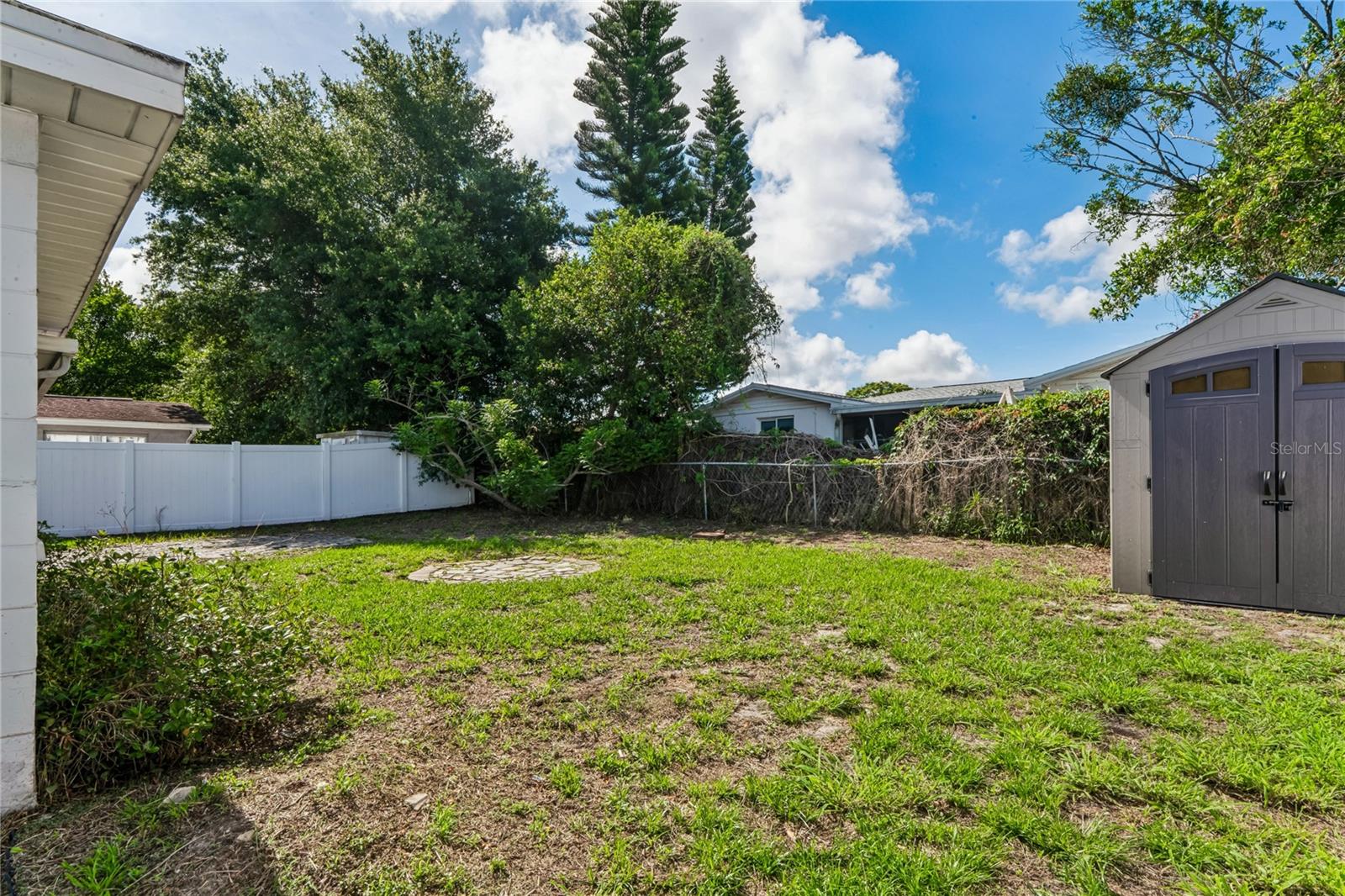 REGENCY PARK - Residential