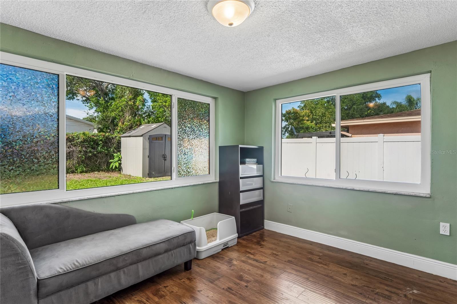 REGENCY PARK - Residential