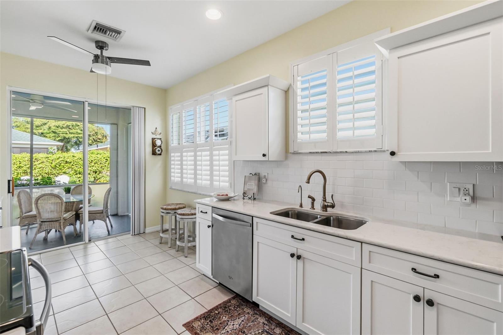 EMERALD COVE - Residential