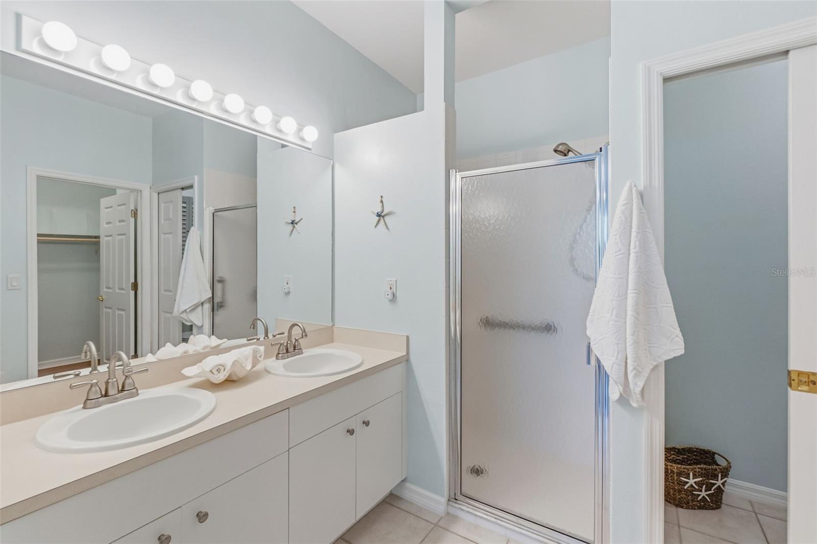 EMERALD COVE - Residential