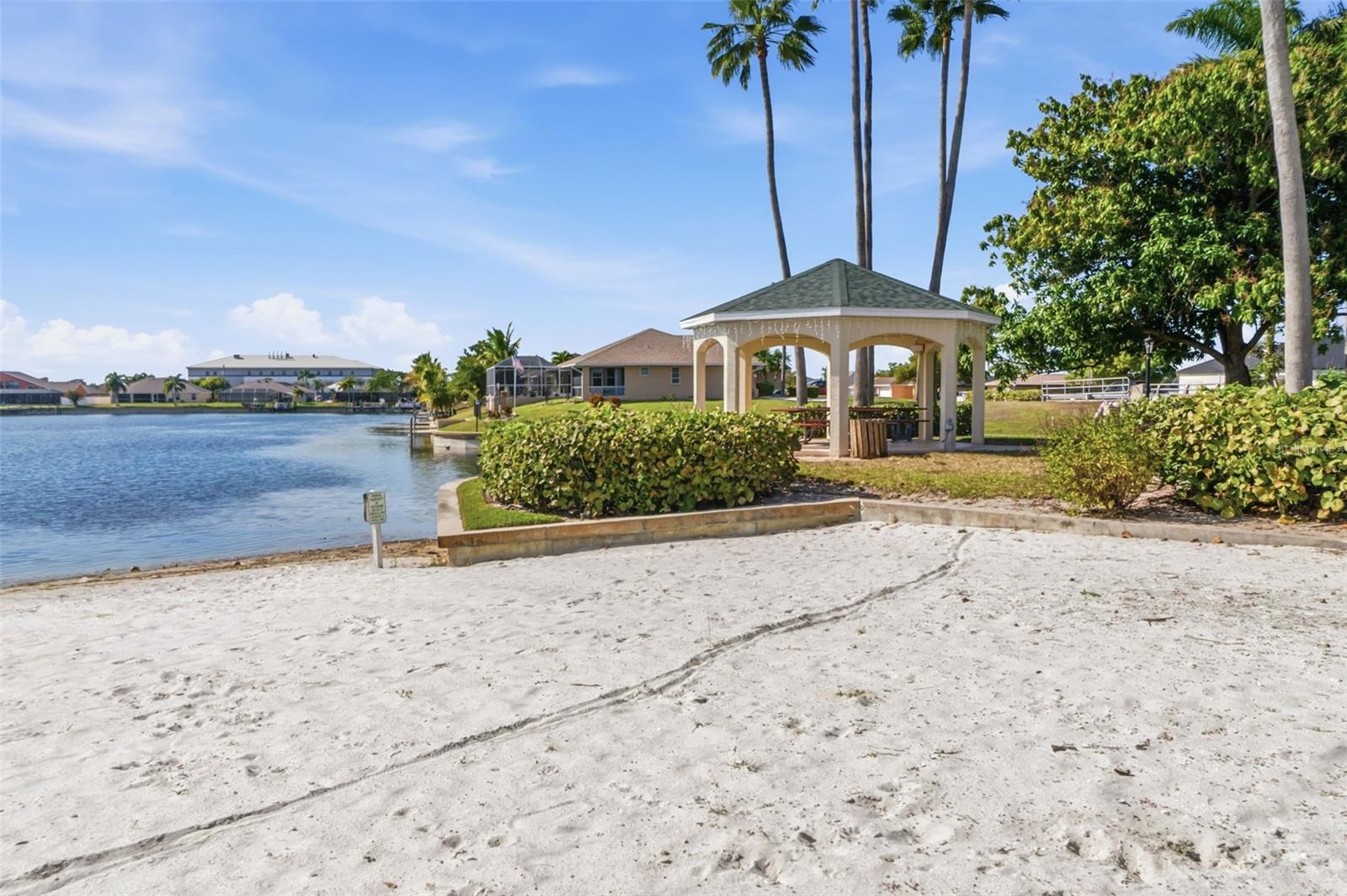 EMERALD COVE - Residential