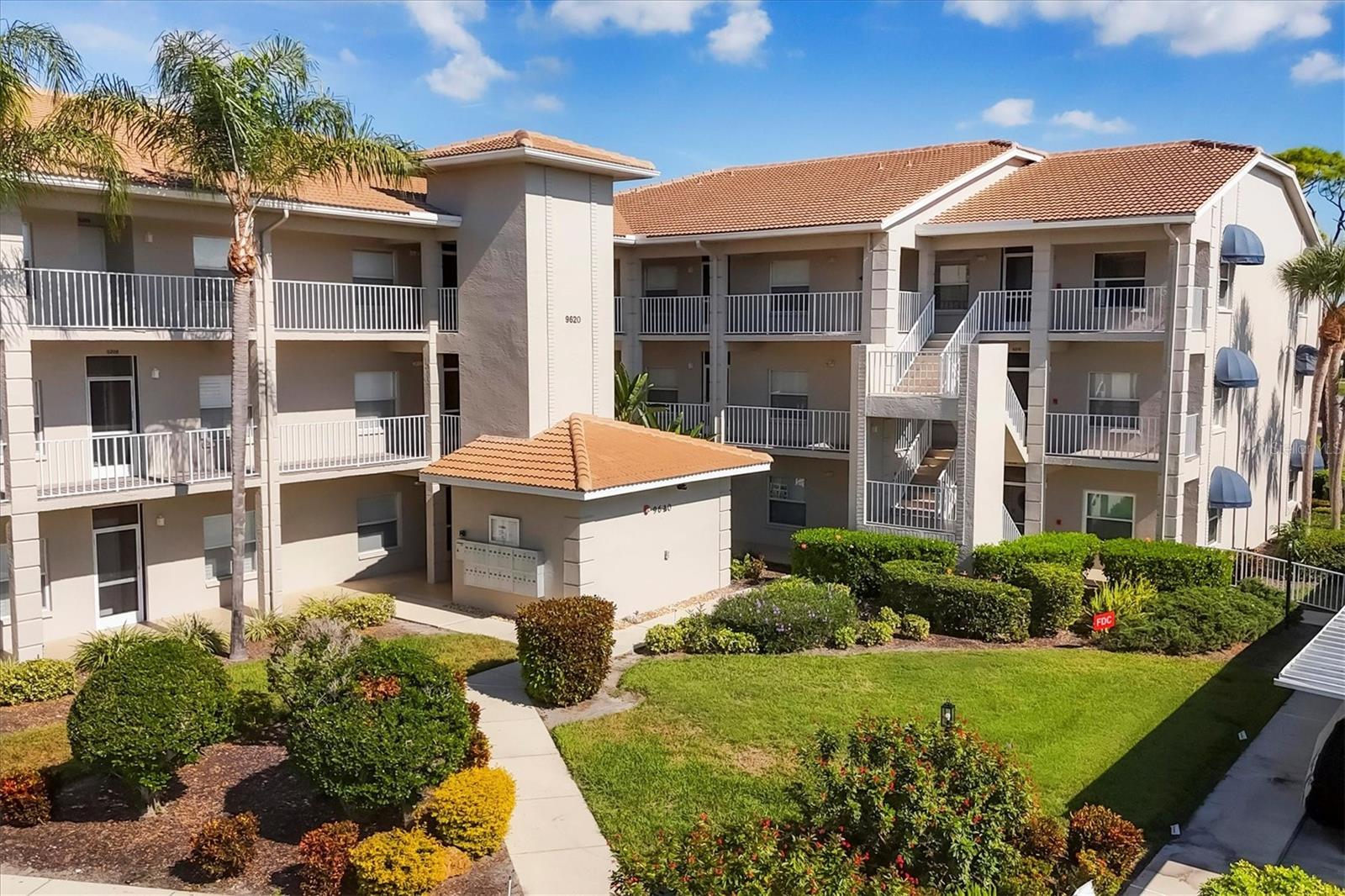 9620 CLUB SOUTH CIRCLE 5310