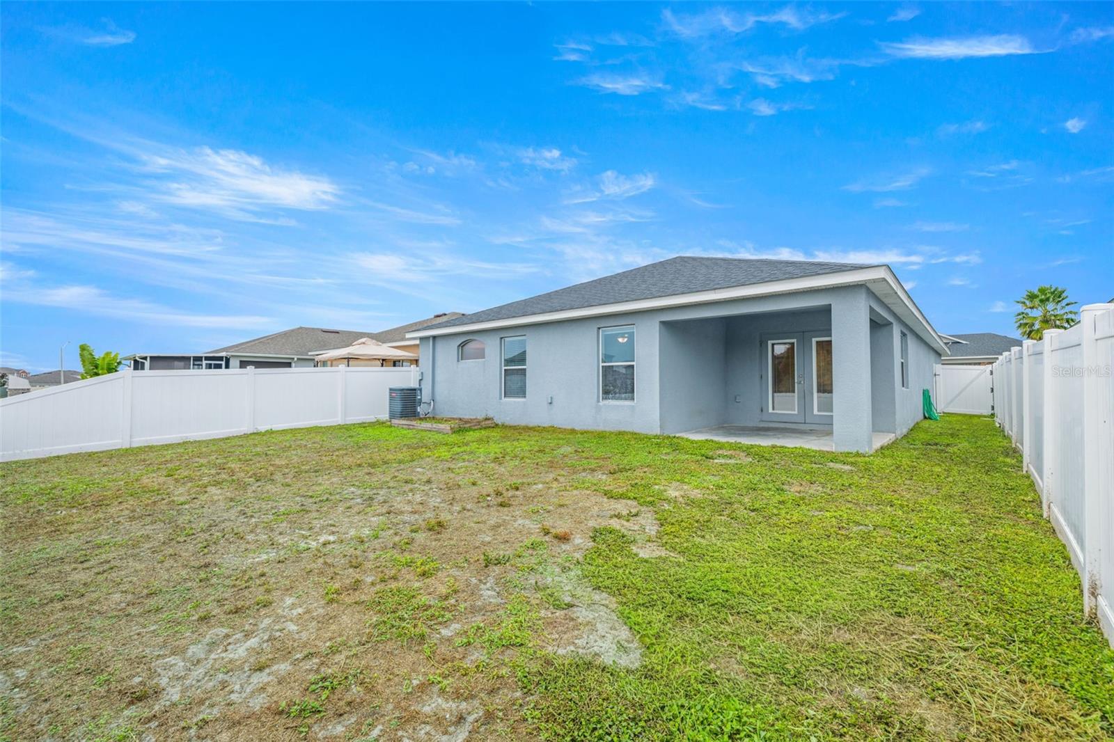 TOWNE PARK ESTATES - Residential Lease