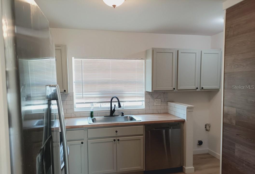 ROYAL MANOR VILLAS - Residential