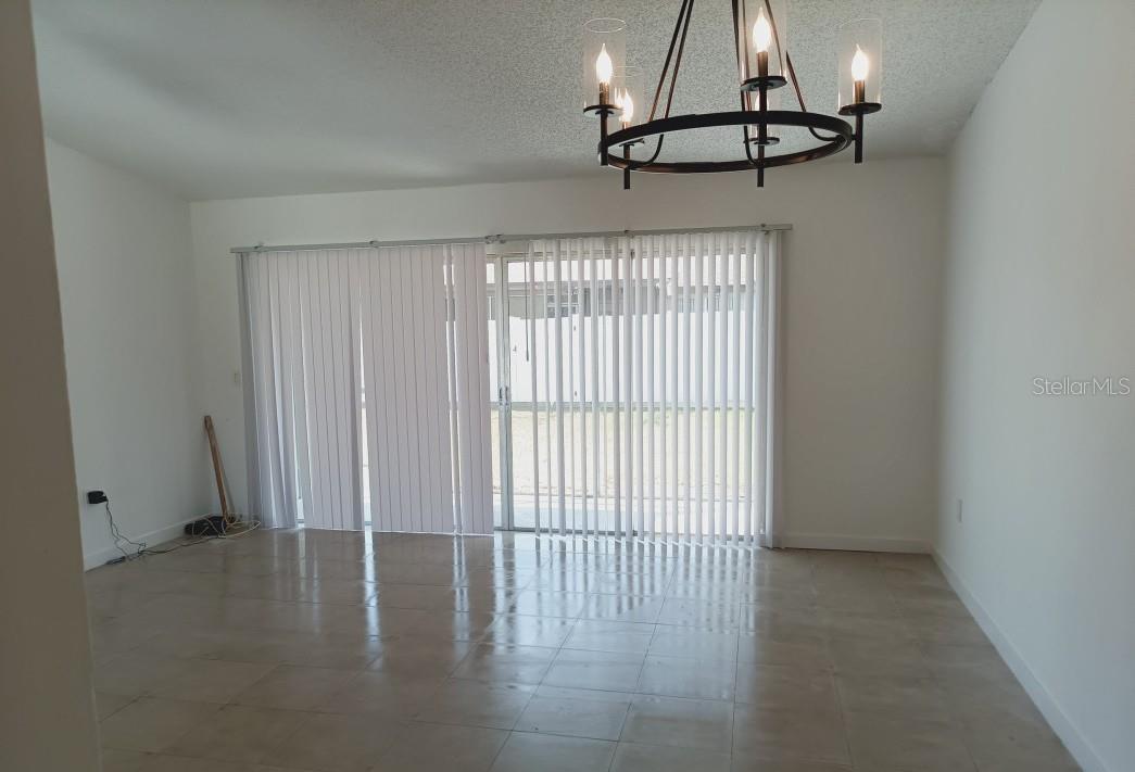 ROYAL MANOR VILLAS - Residential