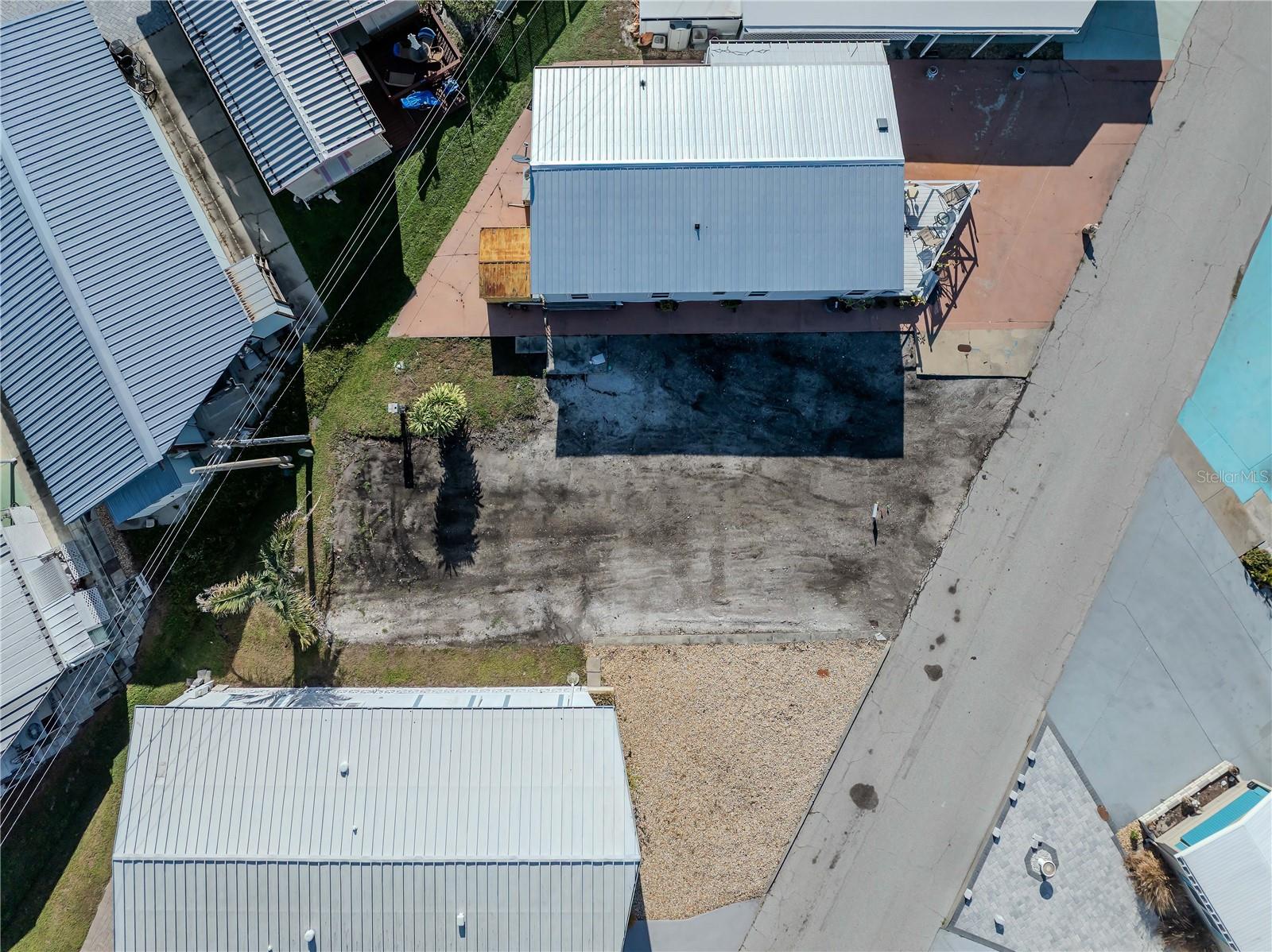 TRAILER ESTATES - Land