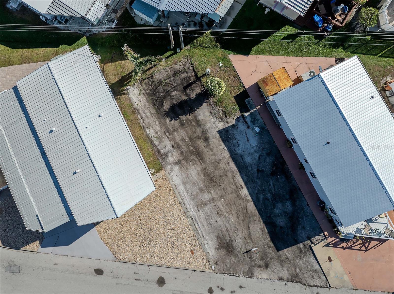 TRAILER ESTATES - Land