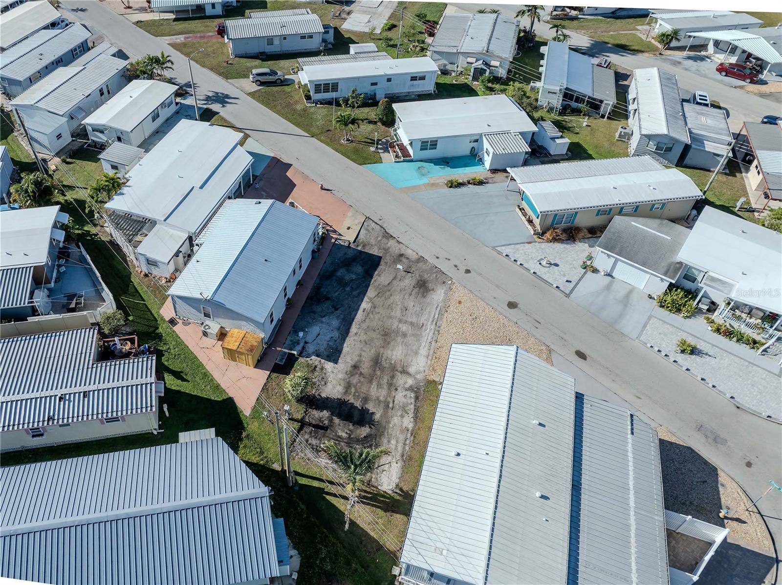 TRAILER ESTATES - Land