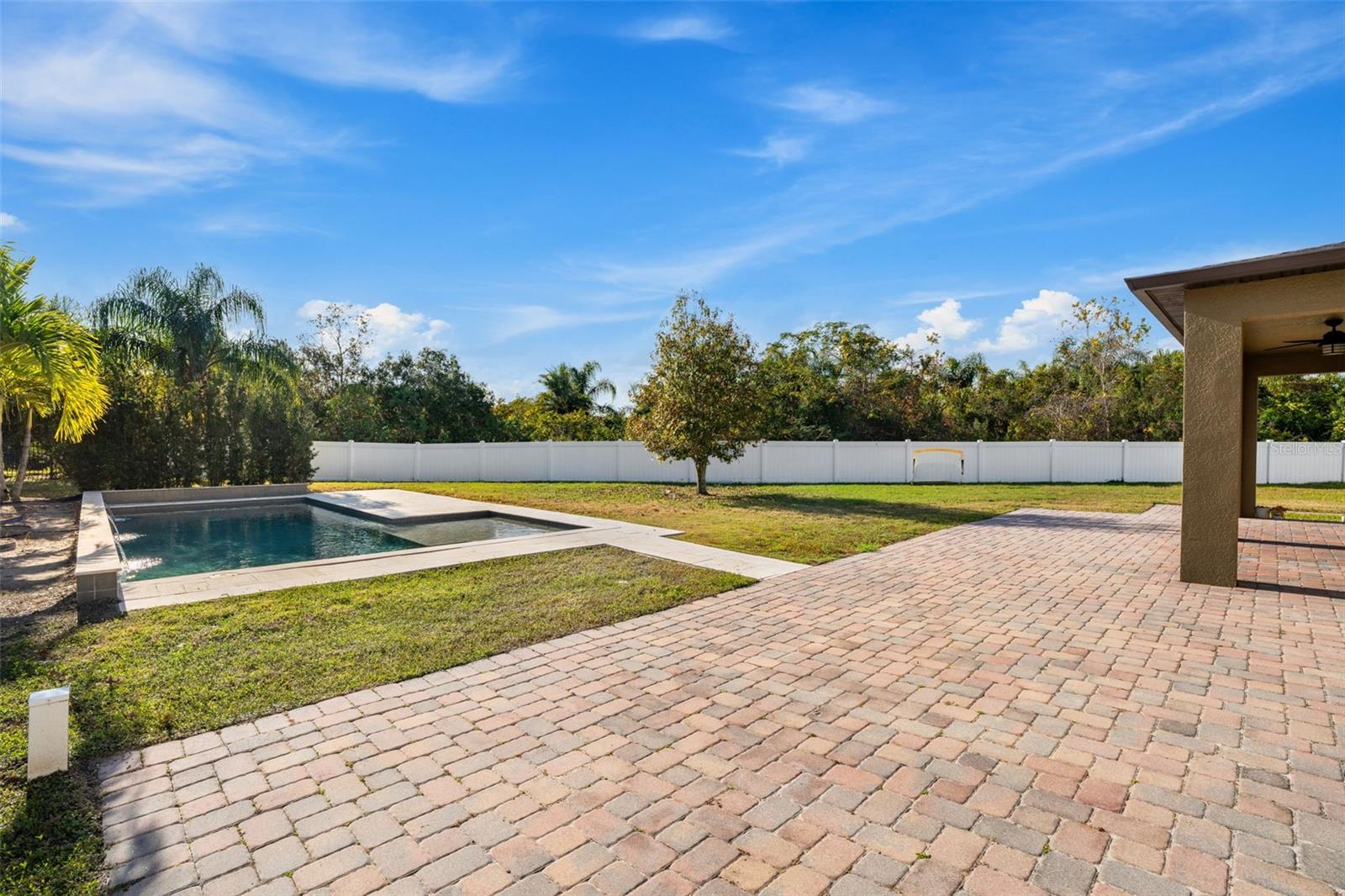 4306 BISCAYNE COVE COURT