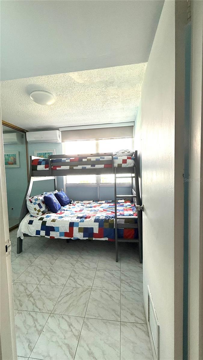 CONDOMINIO ISLETA MARINA - Residential