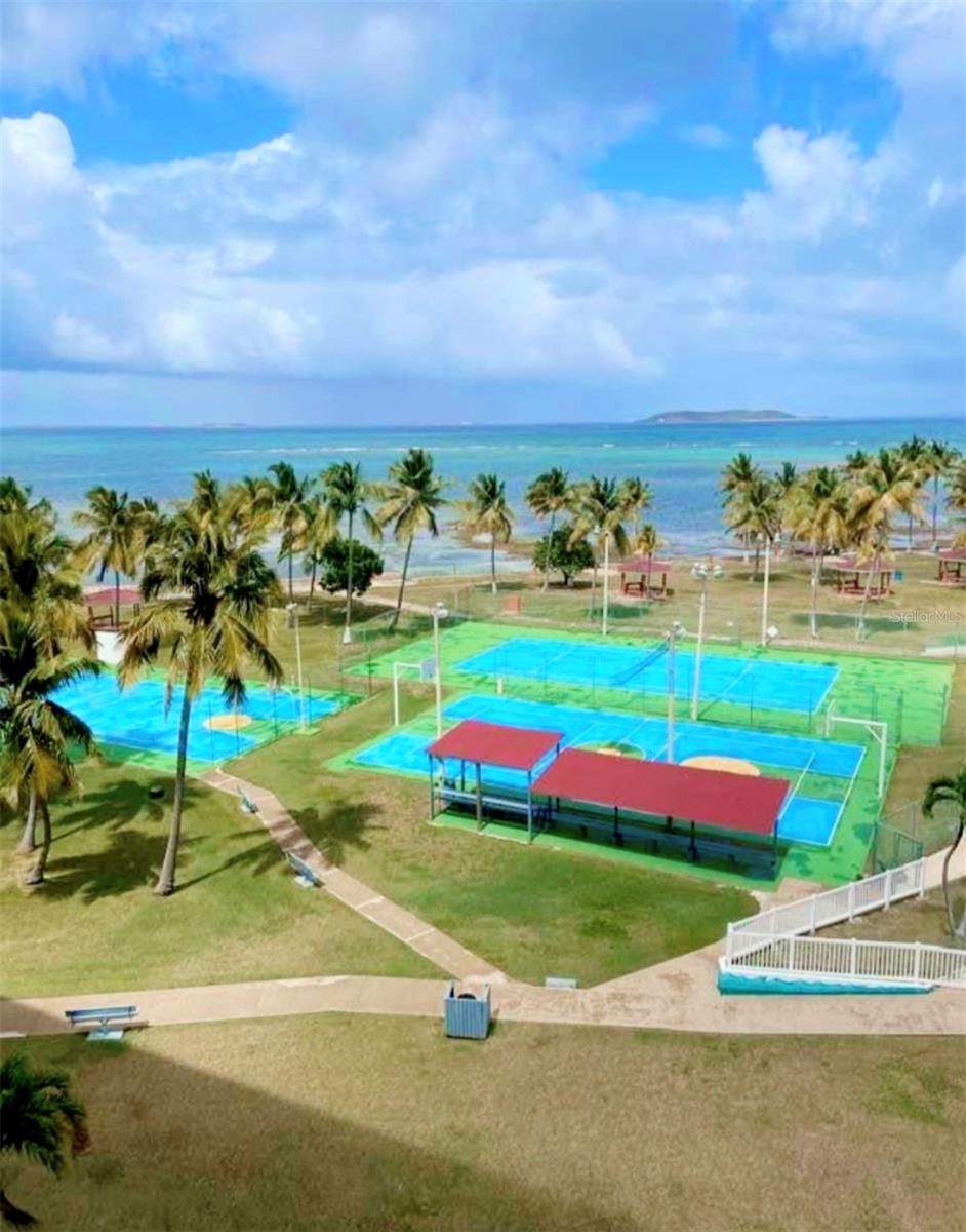 CONDOMINIO ISLETA MARINA - Residential