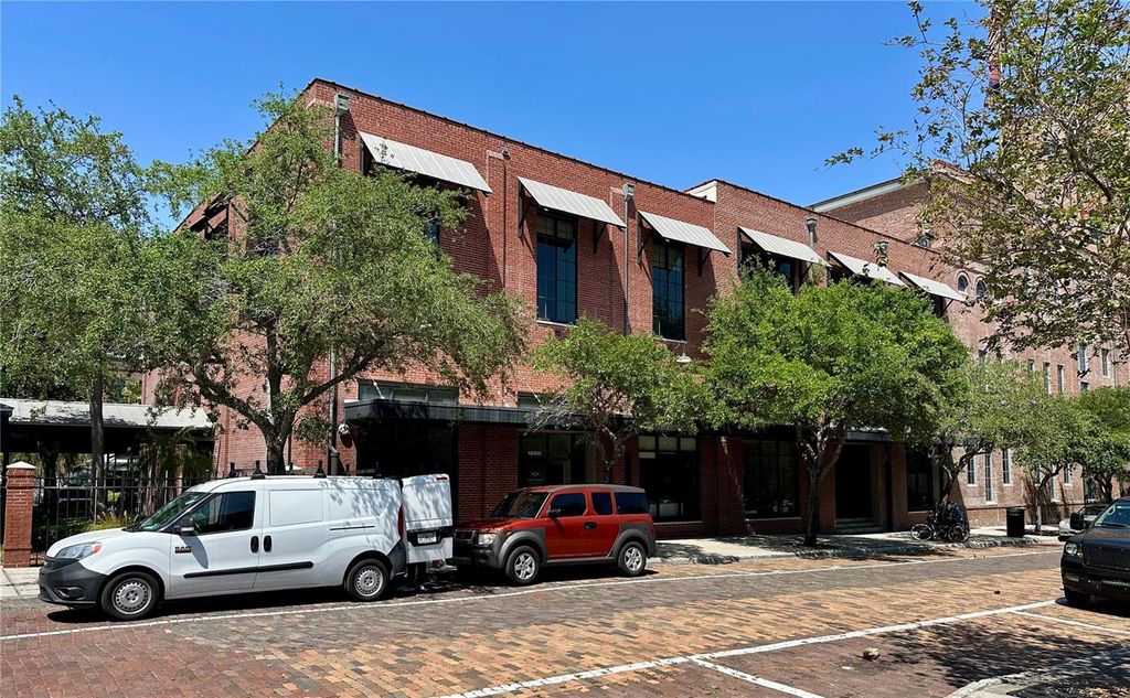 Photo of 1234 E 5th Avenue #1220, Tampa, FL 33605 (MLS # TB8373836)