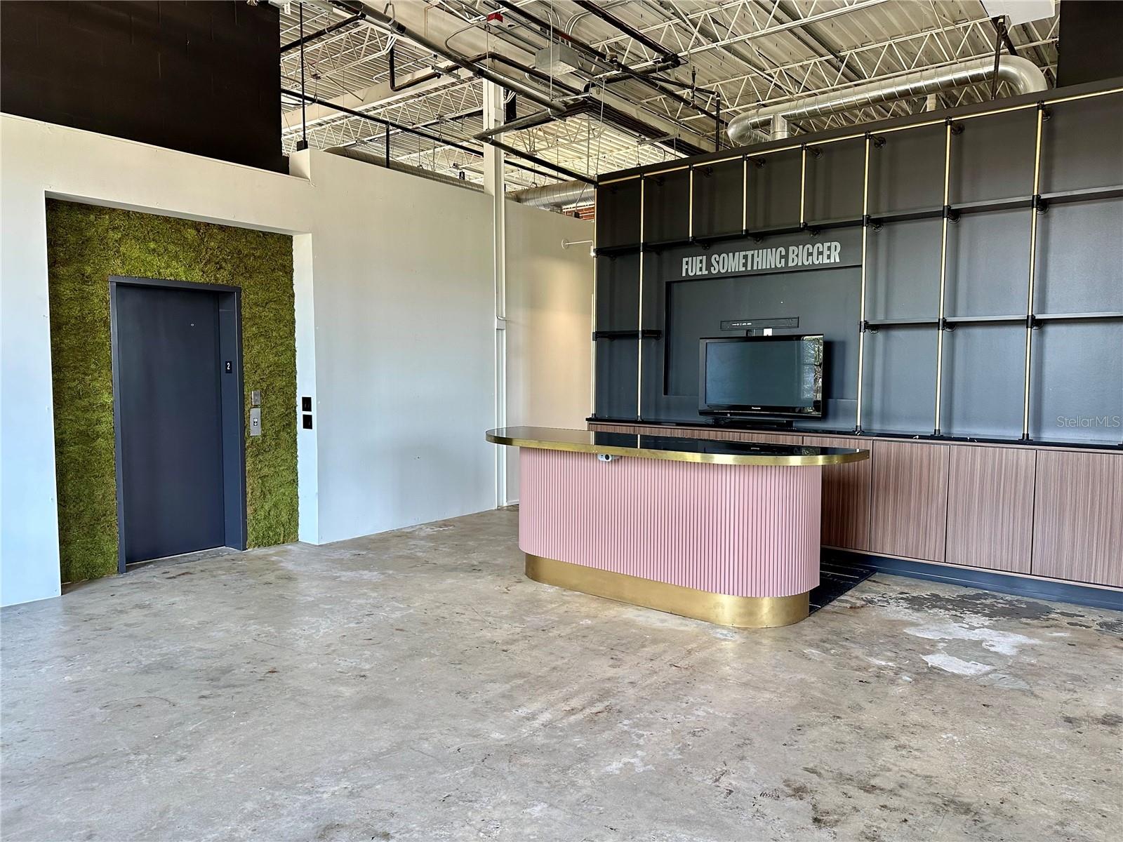 LESLEYS SUB - Commercial Lease