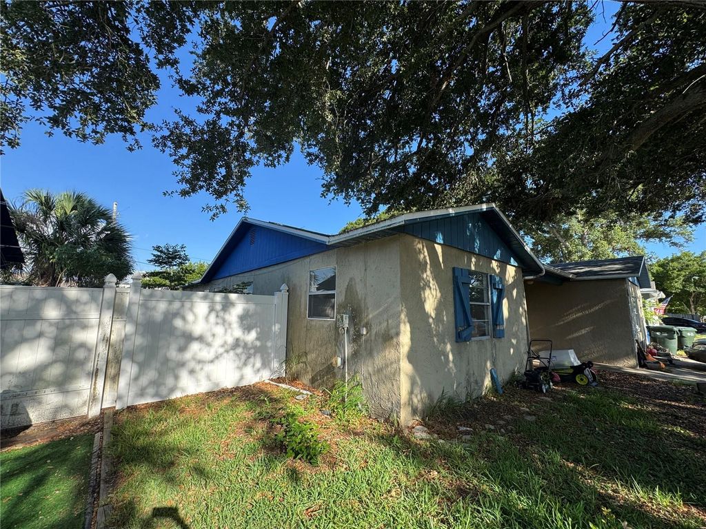 Photo of 12904 128th Lane, Largo, FL 33774 (MLS # TB8511185)