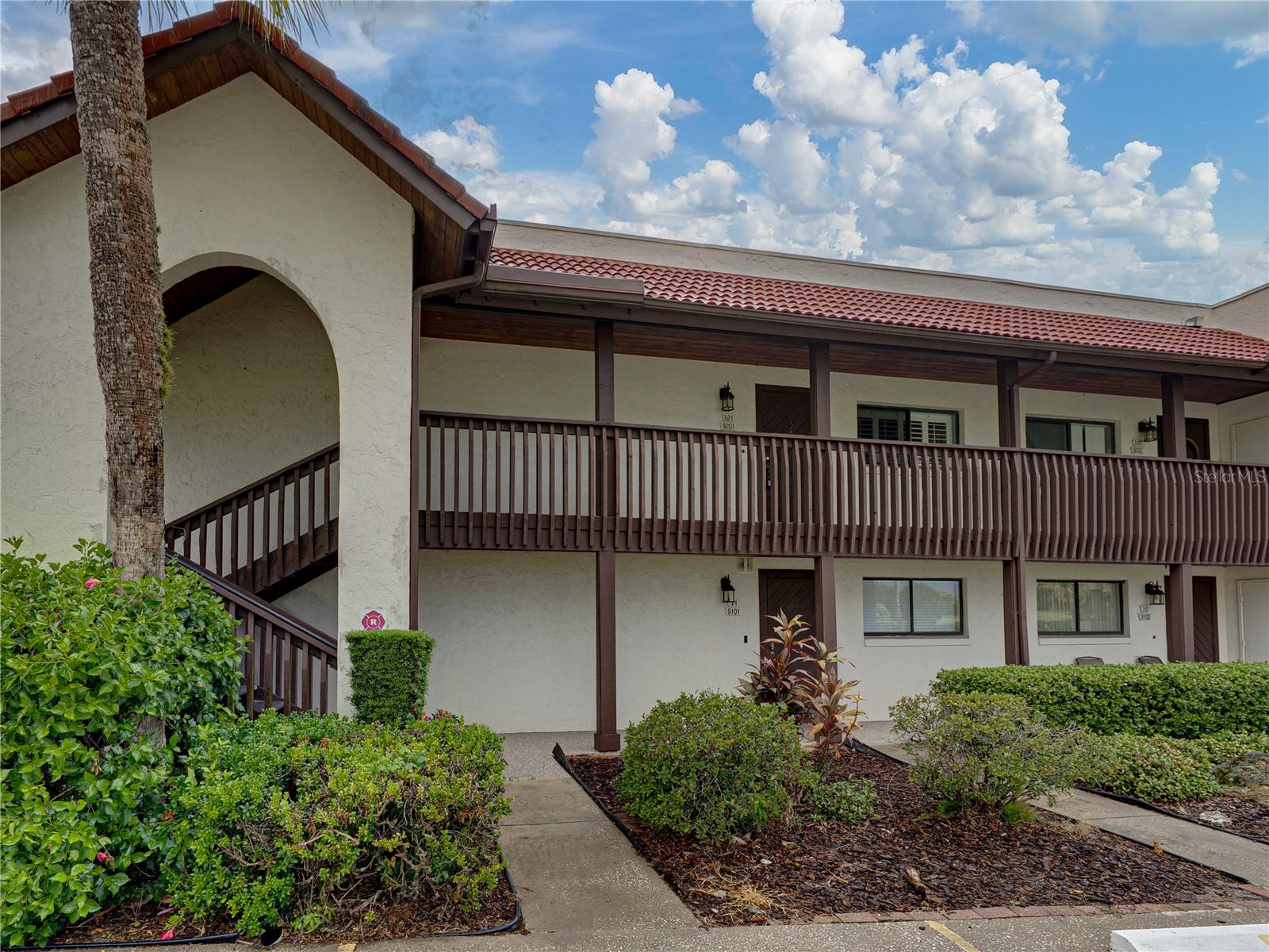 Enjoy the perfect Florida lifestyle in this 2-bedroom, 2-bath upstairs end-unit condo, sold fully furnished and ready for you to move in! Nestled on a quiet cul-de-sac, this home offers peace and privacy along with stunning views of the golf course and lagoon from the spacious 10x26 Florida room plus great course views from your kitchen window.
Inside, you’ll find an open floor plan with cathedral ceilings in the living and dining area, plantation shutters, and a beautifully upgraded kitchen with solid wood cabinets and stone countertops. The primary suite has dual sinks, a Jetted tub and walk in closet with custom built ins. The community offers resort-style amenities including a pool, spa, and clubhouse, making it easy to stay active and social. Conveniently located clsoe to shopping & medical. Get outdoors and enjoy nature with just a short drive to beautiful Bok Tower Gardens. Or take a day trip to Vero Beach. This home is perfect for those who enjoy the outdoors and an active lifestyle.
Don’t miss this opportunity to own a move-in ready condo with fantastic views in a prime location!