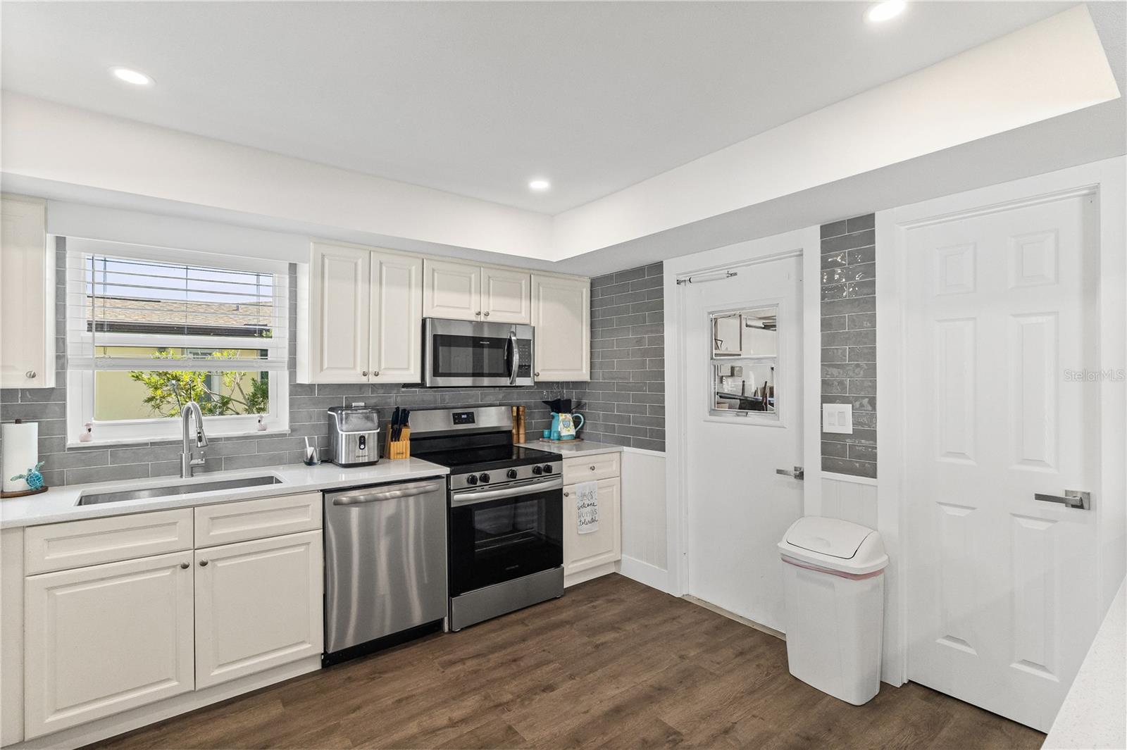 ROTONDA WEST OAKLAND HILLS - Residential