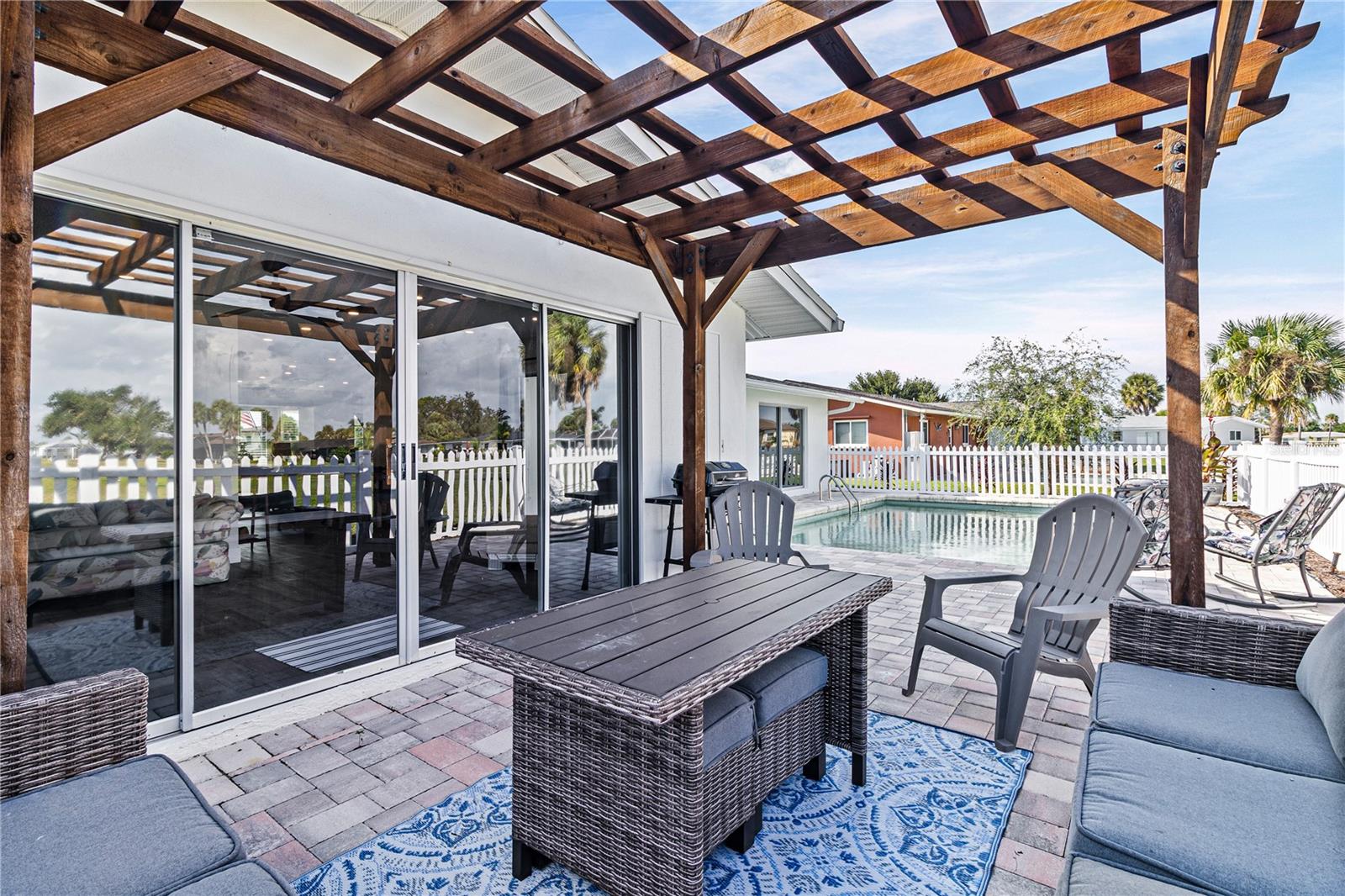 ROTONDA WEST OAKLAND HILLS - Residential