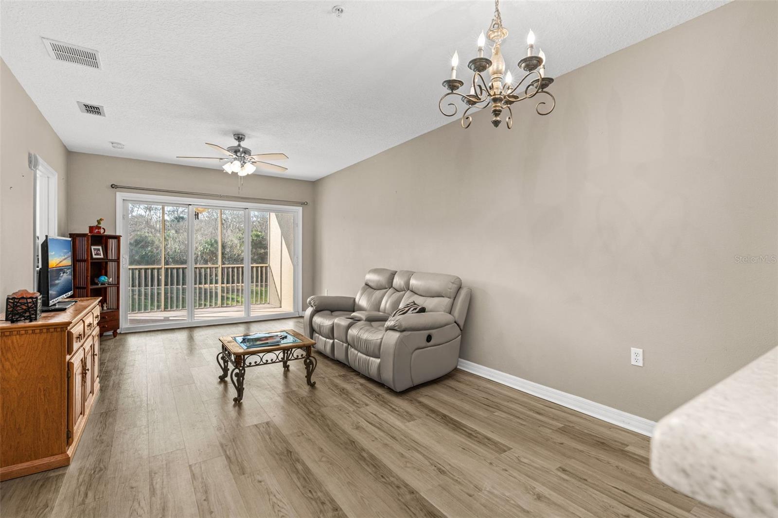 CANOPY WALK PH 12 - Residential