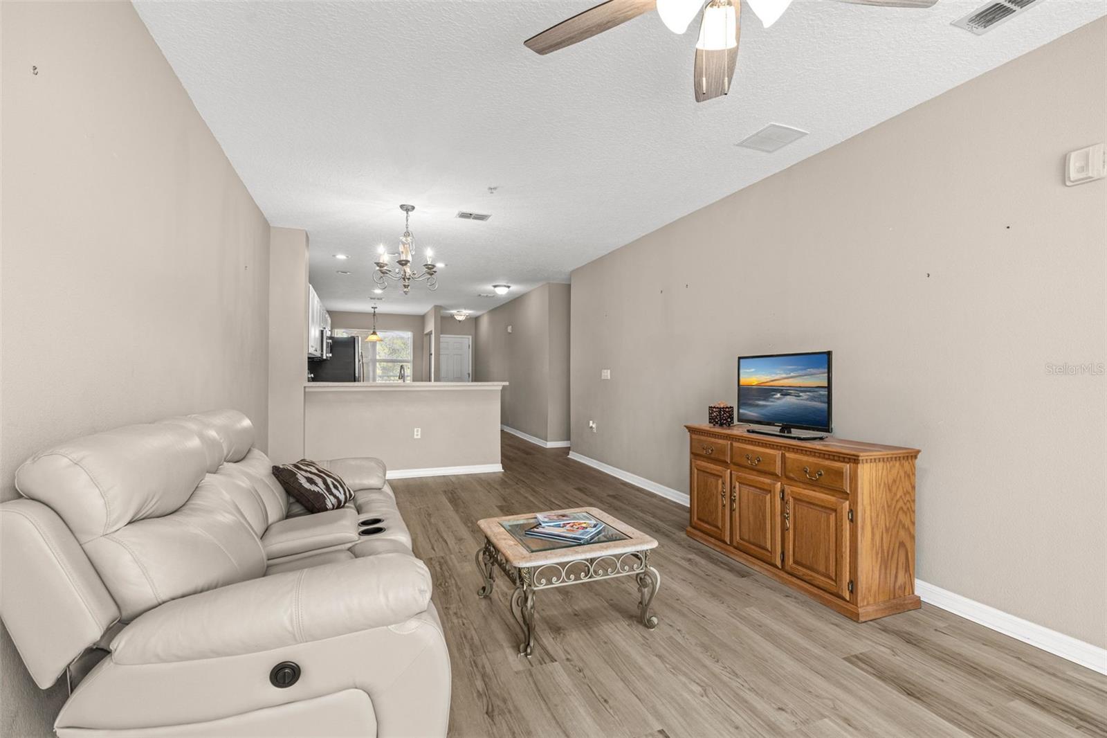 CANOPY WALK PH 12 - Residential