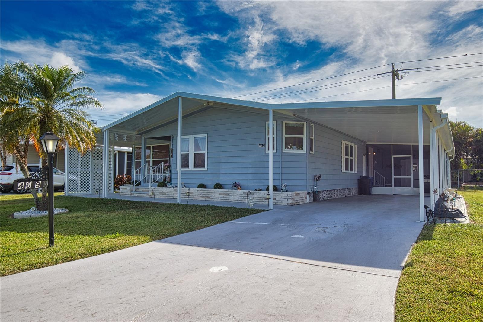 469 LOMA LINDA