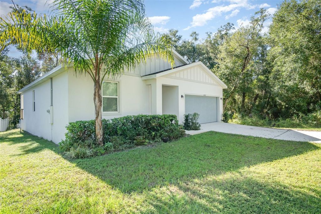 Photo of 31612 Elkridge Drive, Sorrento, FL 32776 (MLS # TB8439581)