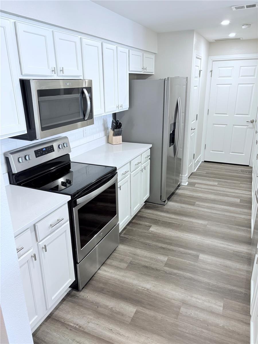 RESIDENCES OF FRANKLIN STREET - Residential