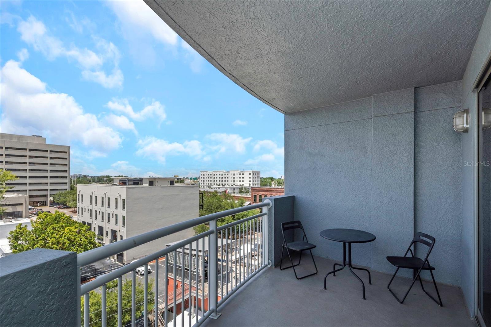 RESIDENCES OF FRANKLIN STREET - Residential