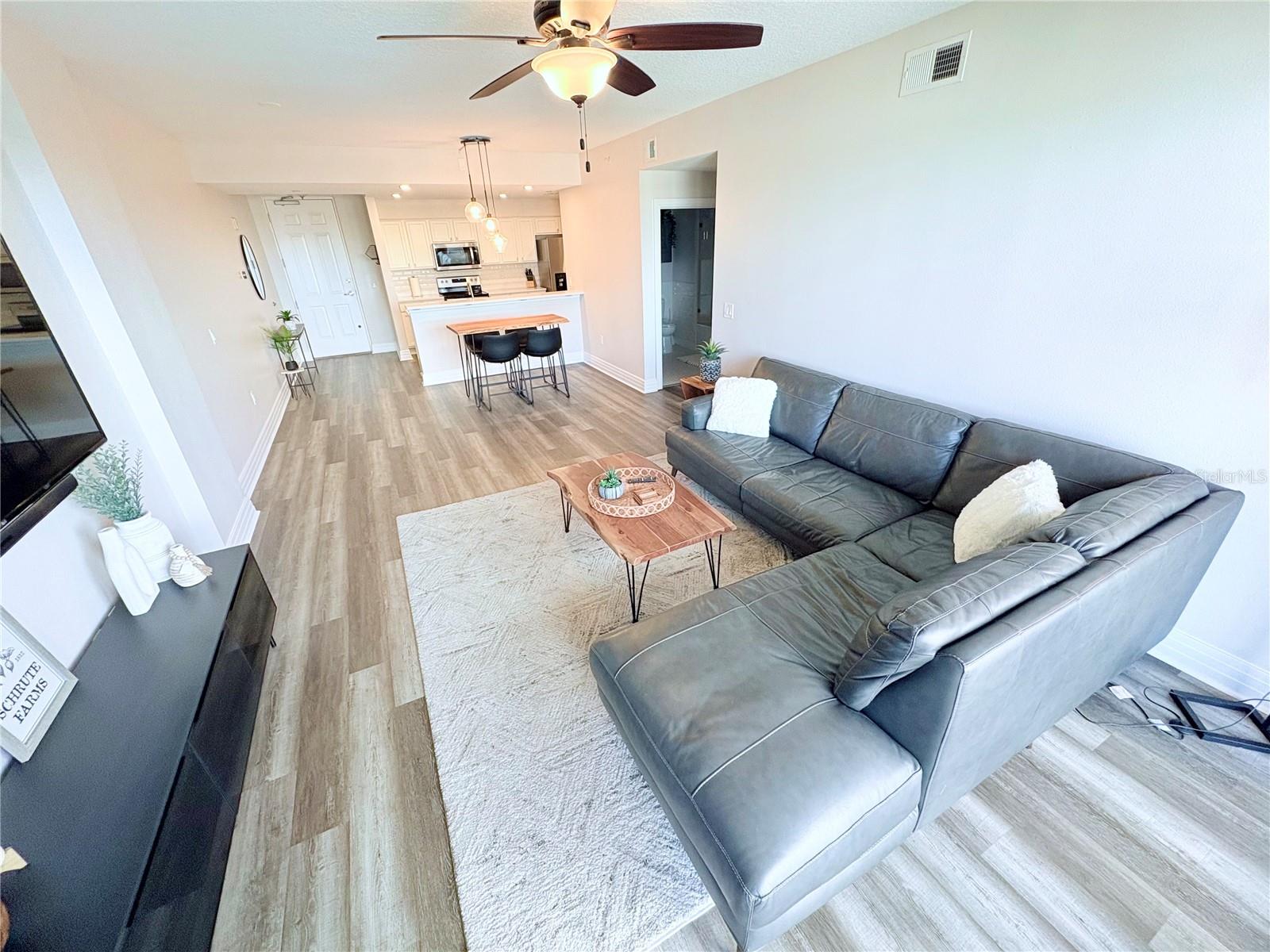 RESIDENCES OF FRANKLIN STREET - Residential