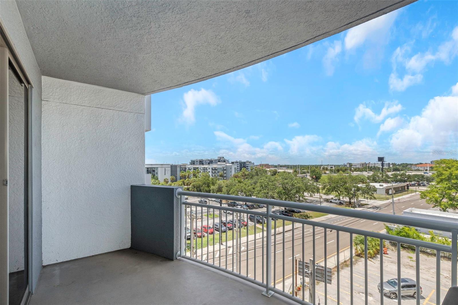 RESIDENCES OF FRANKLIN STREET - Residential
