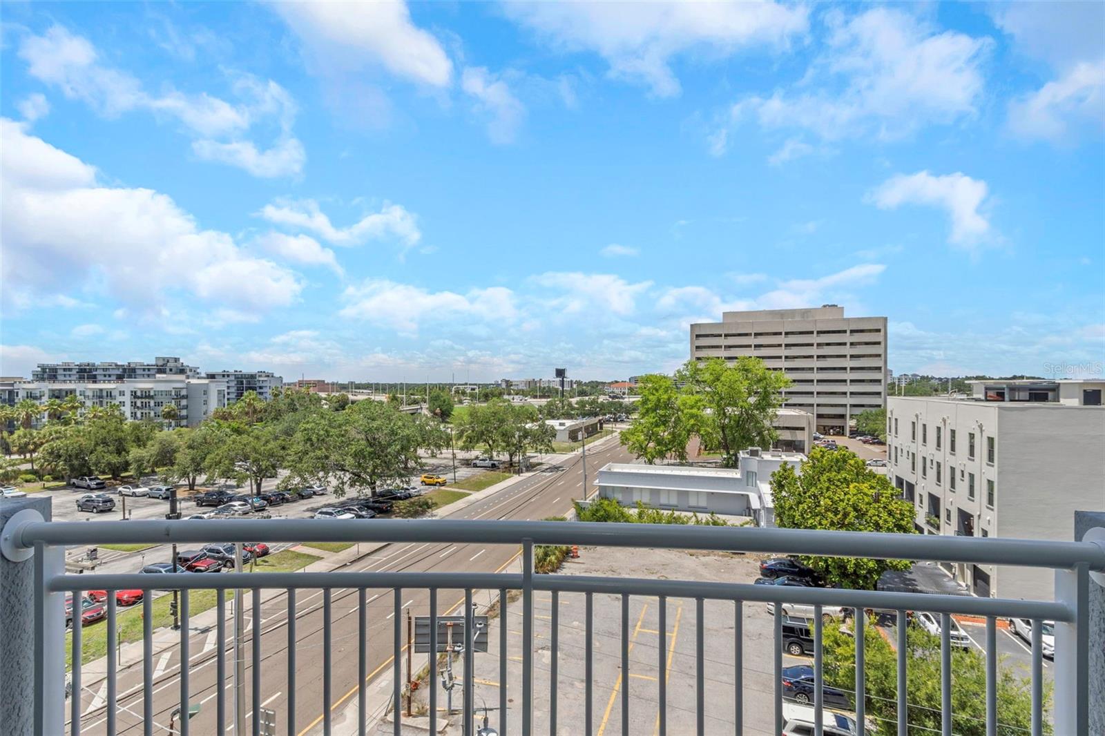RESIDENCES OF FRANKLIN STREET - Residential