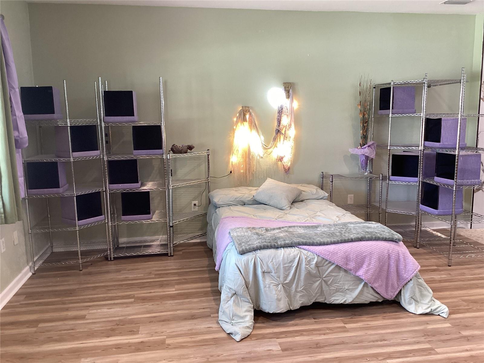 LAKE HELEN BLK 16 - Commercial Sale