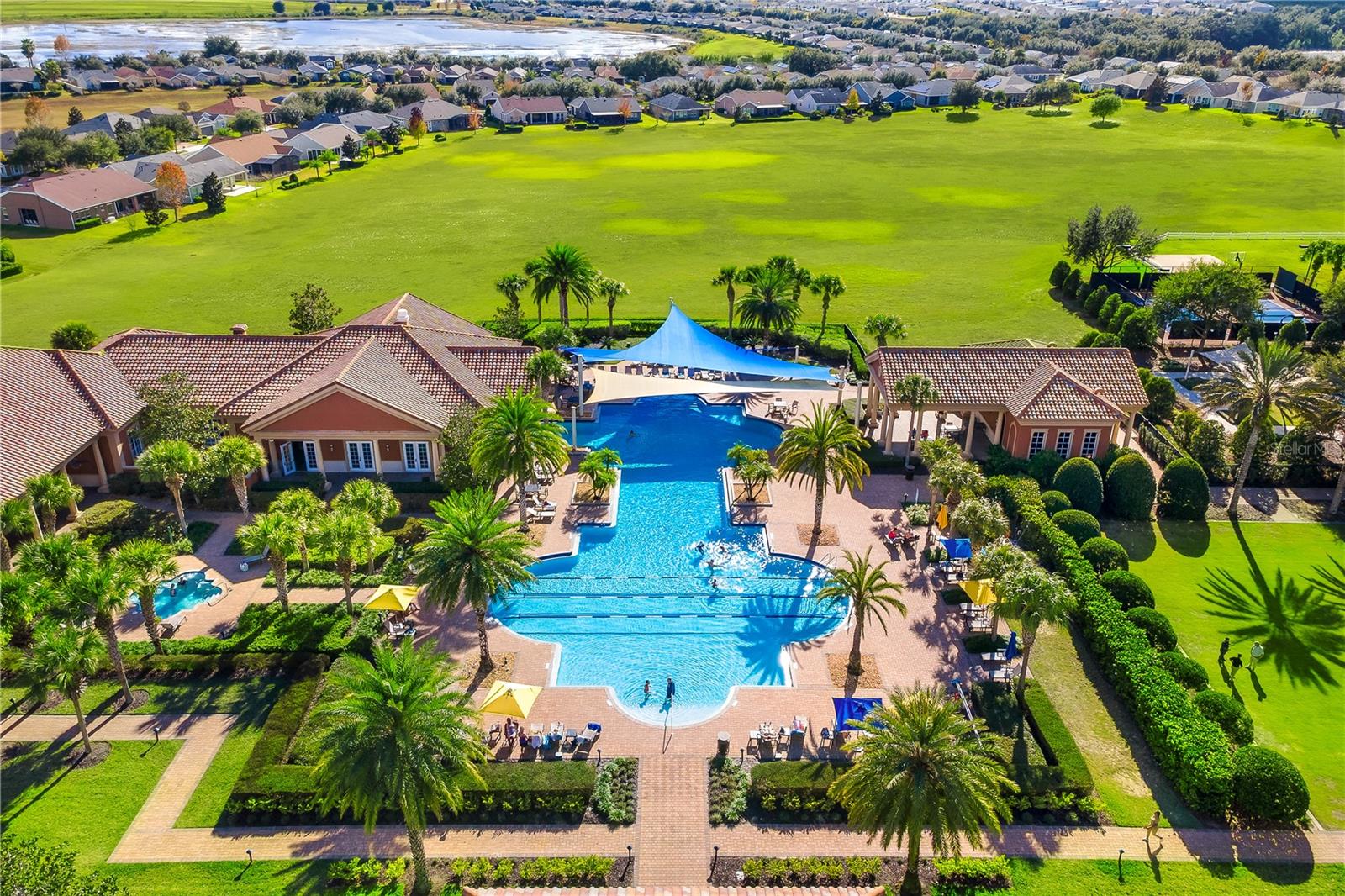 CASCADES/GROVELAND PH 5 - Residential