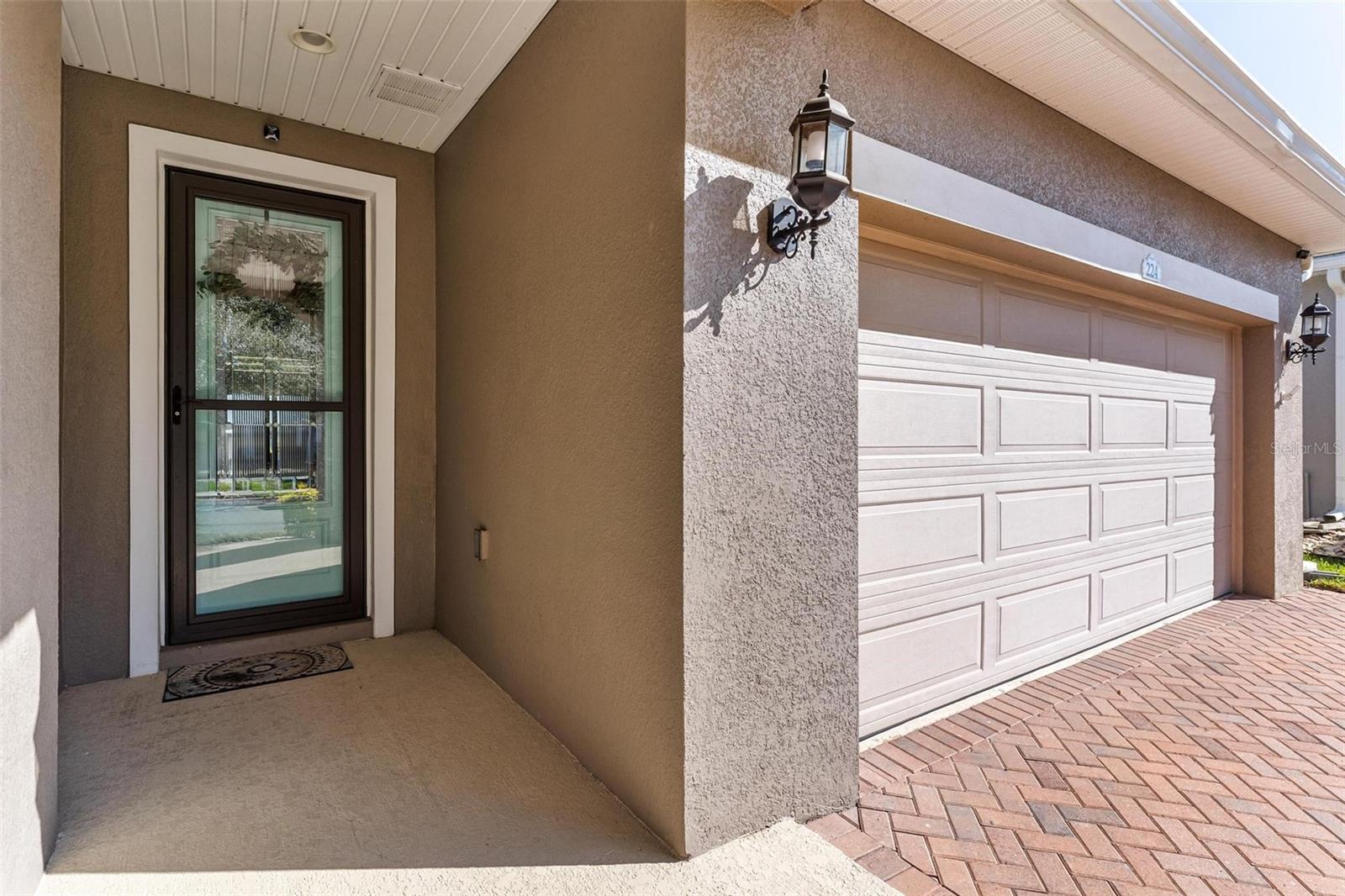 CASCADES/GROVELAND PH 5 - Residential