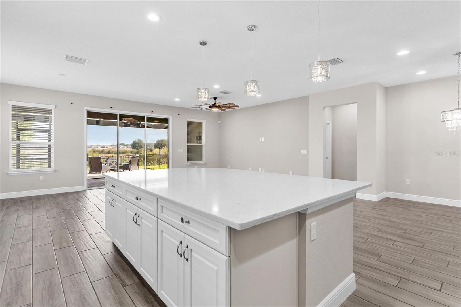 CASCADES/GROVELAND PH 5 - Residential