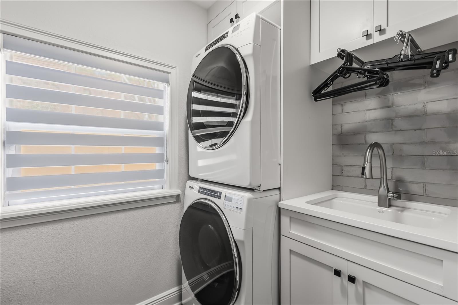 PARK GROVE W/125 LOT 10 BLK D - Residential