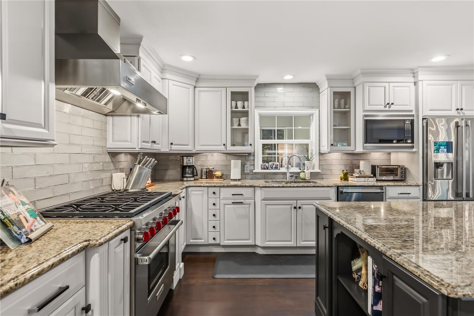 PARK GROVE W/125 LOT 10 BLK D - Residential