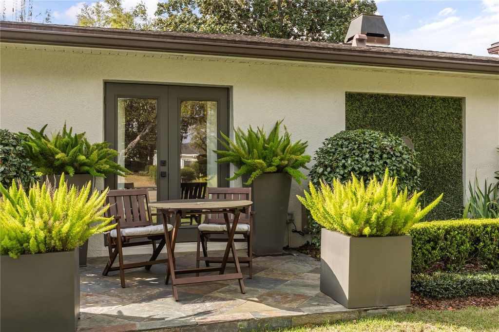 Photo of 872 Granville Drive, Winter Park, FL 32789 (MLS # O6391464)