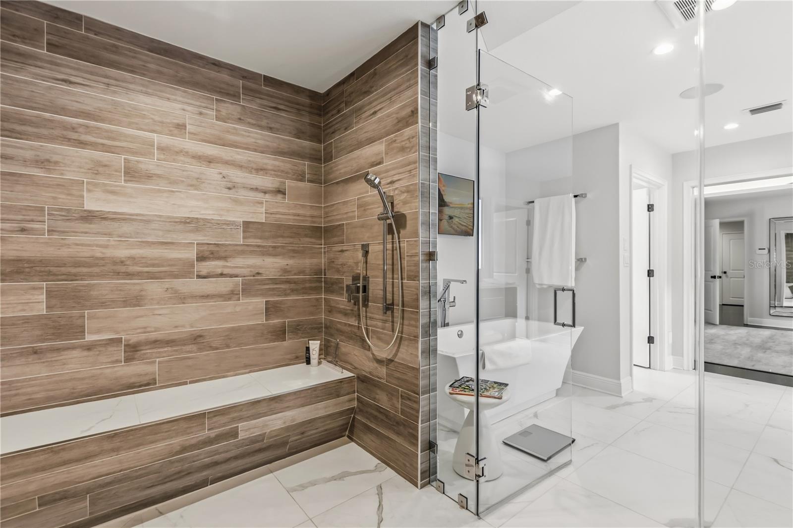 PARK GROVE W/125 LOT 10 BLK D - Residential