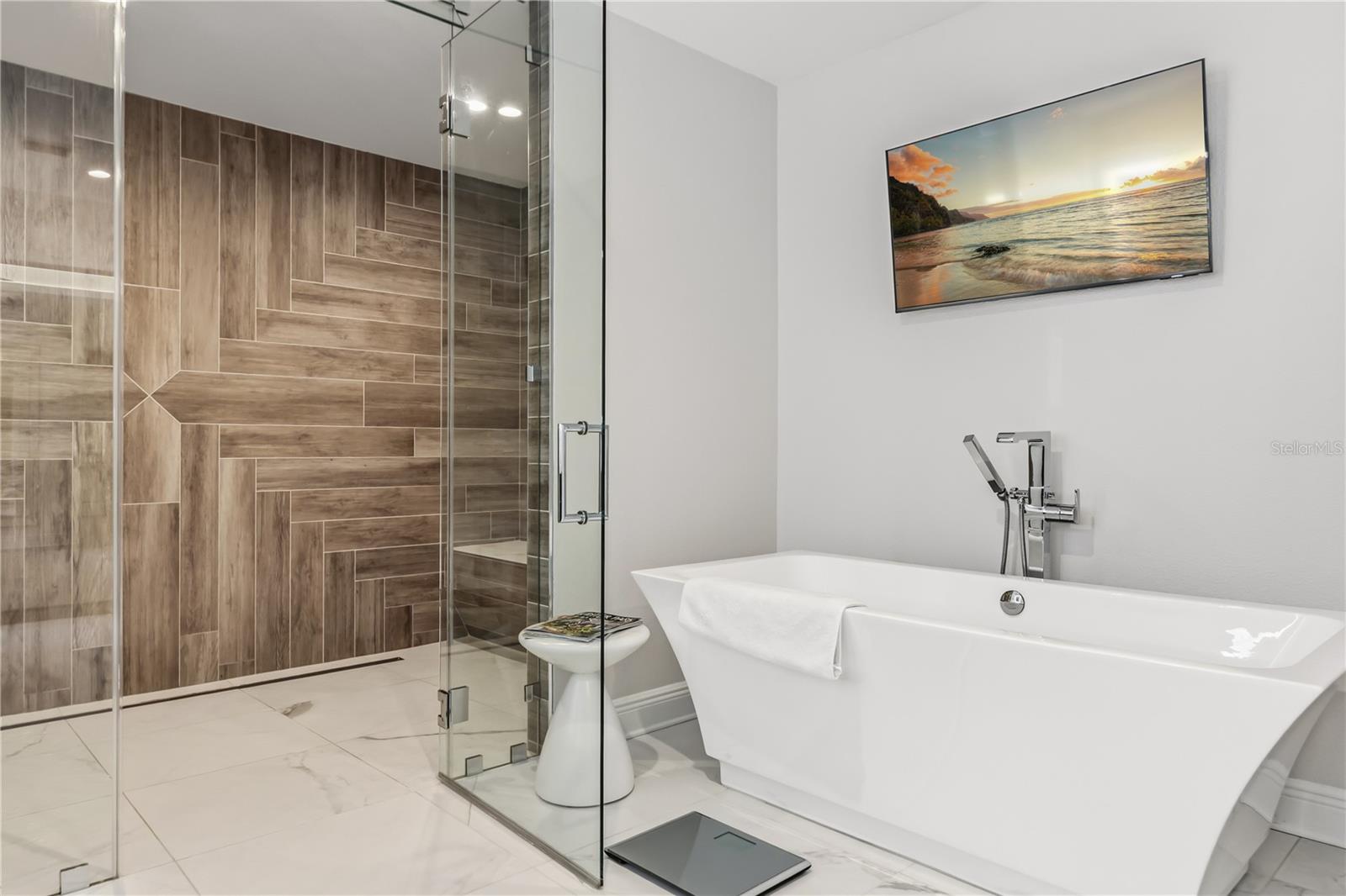 PARK GROVE W/125 LOT 10 BLK D - Residential