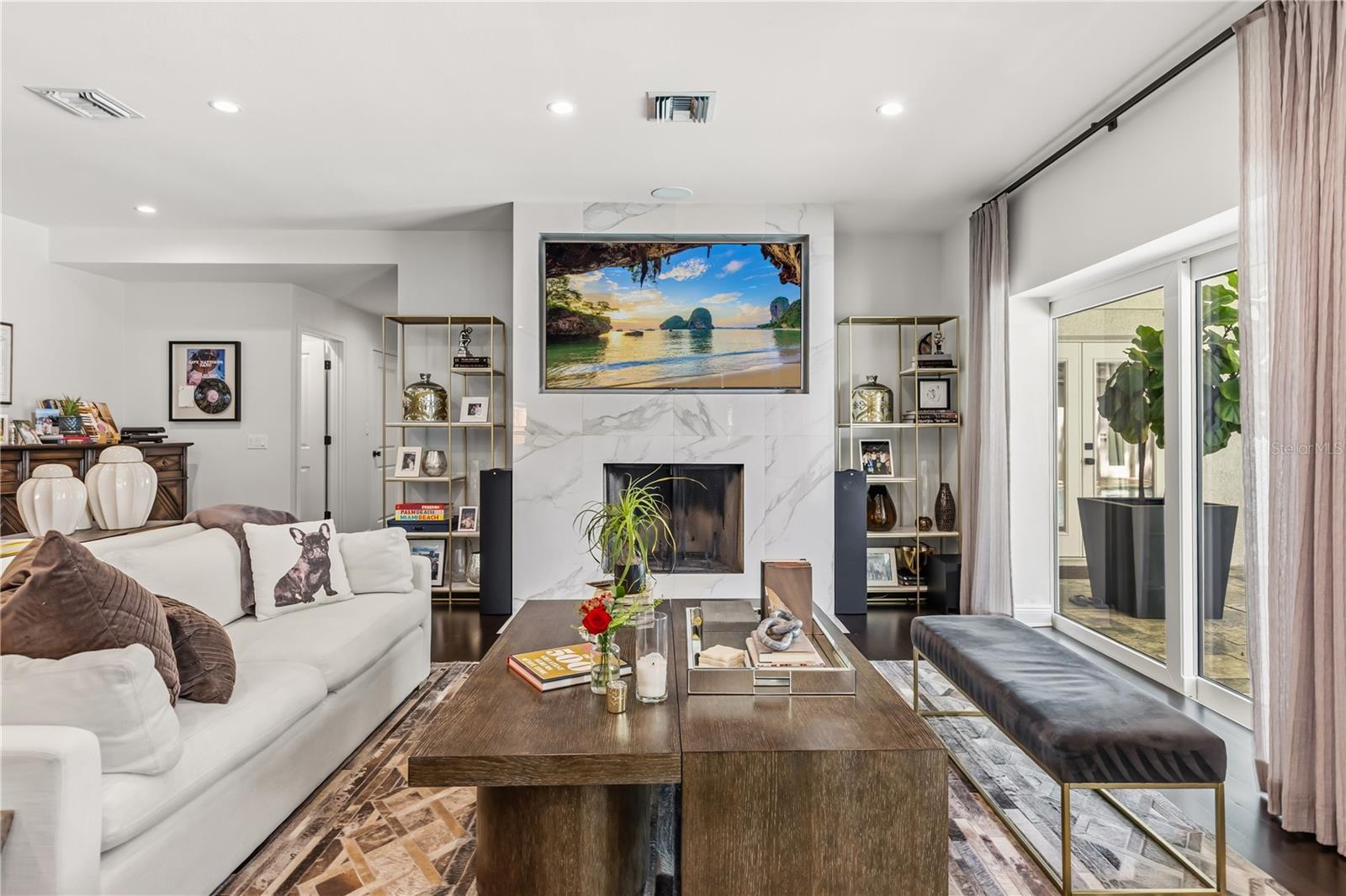 PARK GROVE W/125 LOT 10 BLK D - Residential